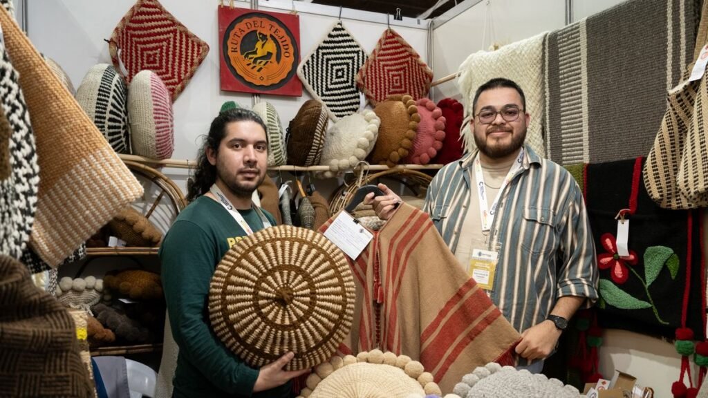 Los Mercados Culturales del país consolidaron el perfil federal de la 55° Fiesta del Poncho
