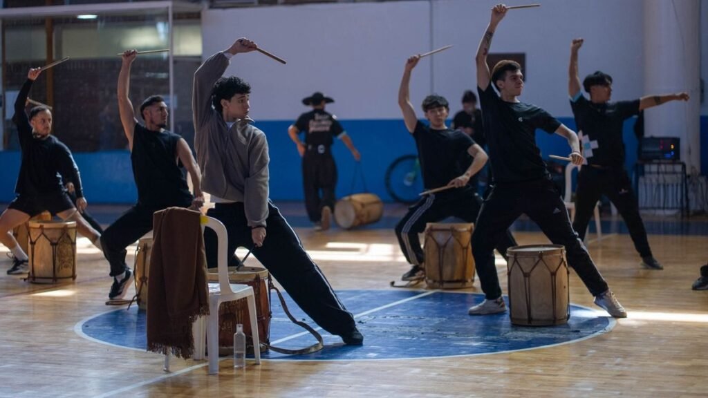 “Urdiendo el tiempo”: el cuadro artístico que abrirá la 55° Fiesta del Poncho