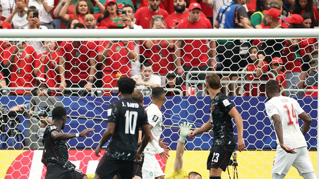 Marruecos goleó 3-0 a Canadá y se metió en los cuartos de final
