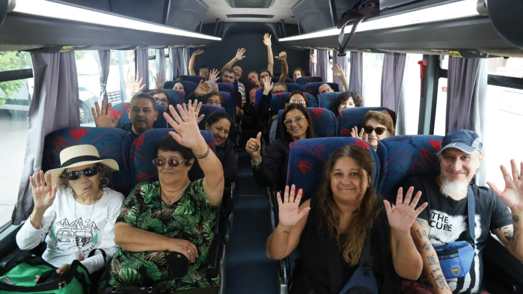 El Bus Turístico ofrece cinco circuitos guiados para descubrir los atractivos de la Capital El Bus Turístico ofrece cinco circuitos guiados para descubrir los atractivos de la Capital