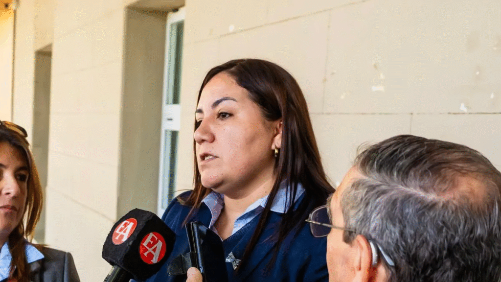 Carrizo por el banco de medicamentos: “El verdadero debate es por qué el Estado no garantiza el derecho a la salud”