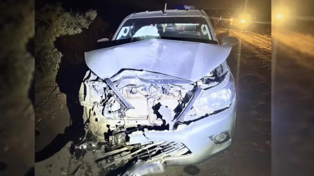 Tres muertos al chocar su motocicleta contra una camioneta