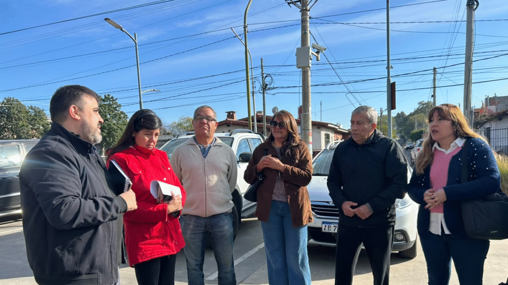 Policías autoconvocados protestaron frente al SAE-911 por la revisión salarial y deudas a aspirantes