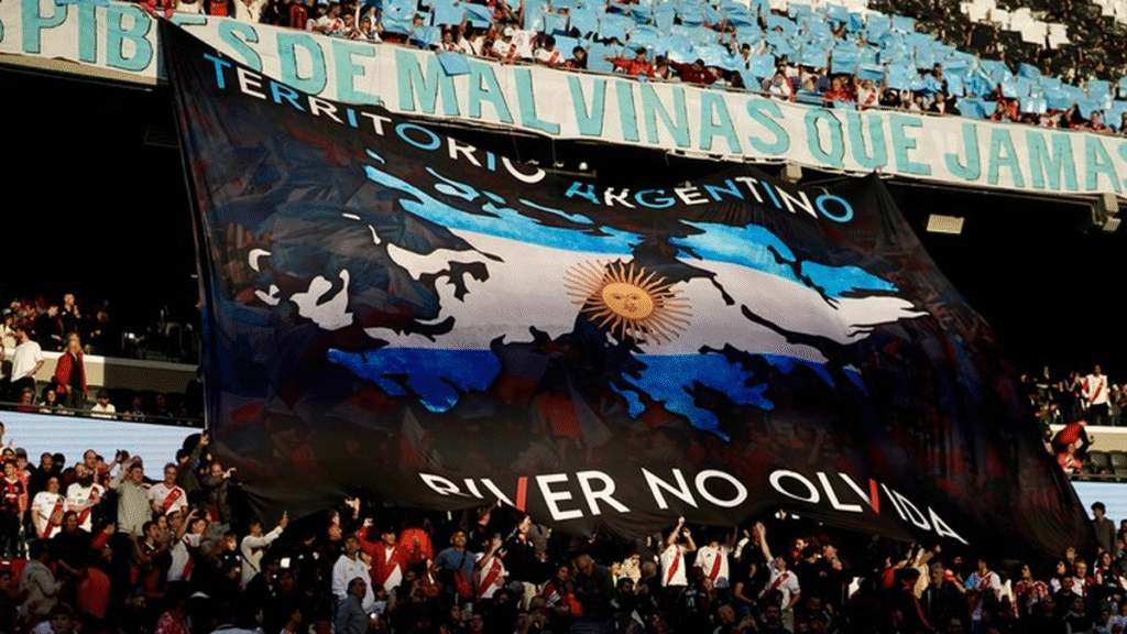 Prohibieron el ingreso de banderas sobre Malvinas para el partido contra Inglaterra