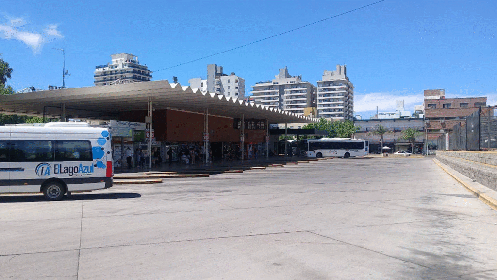 Les perdieron su valija durante su luna de miel y después de 20 años recibirán una indemnización