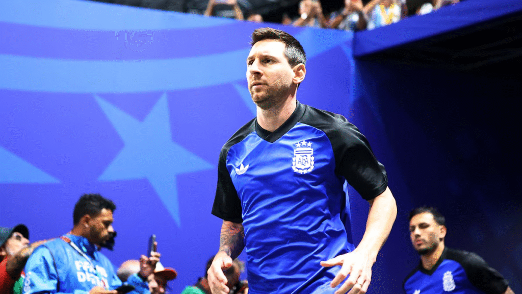 Argentina enfrenta a Inglaterra por un lugar en la final