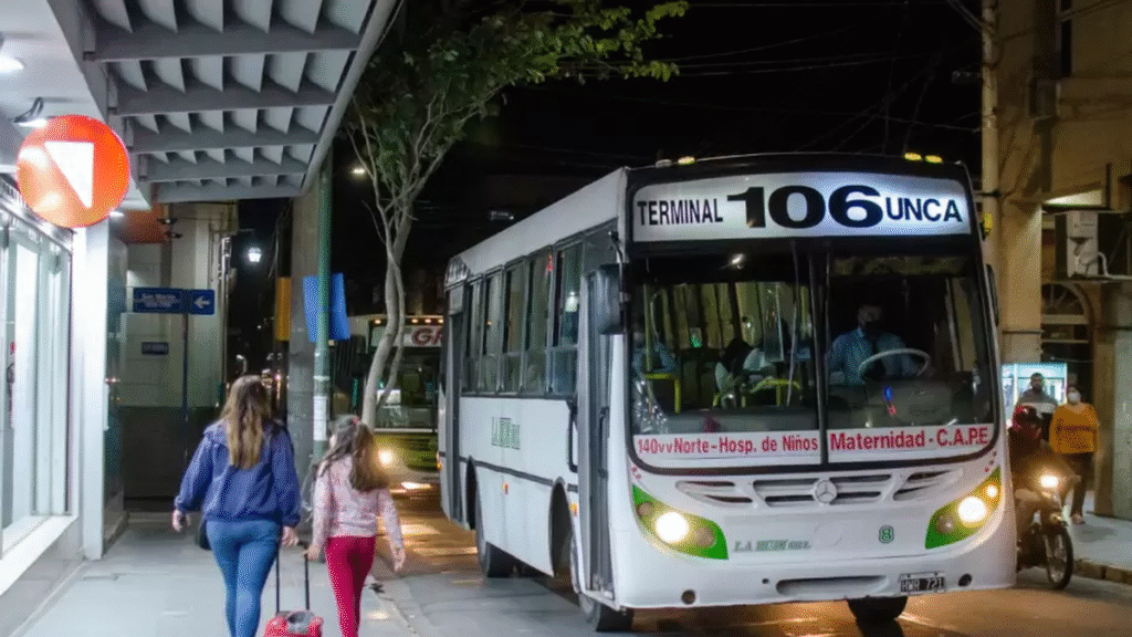 El transporte urbano retomó sus frecuencias habituales tras la final del Mundial