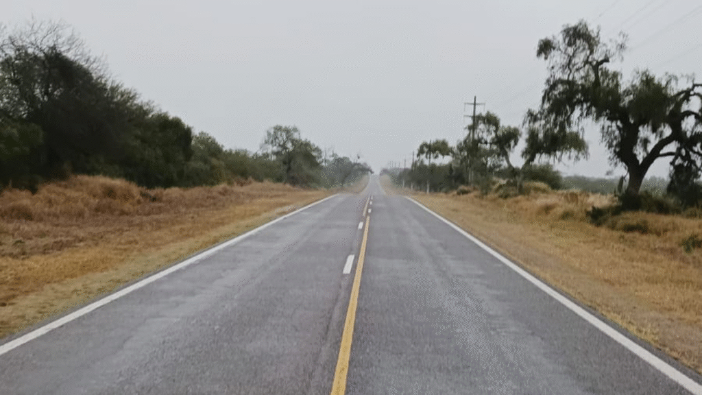 Recomiendan circular con precaución por la Ruta Nacional 64 debido a la lluvia
