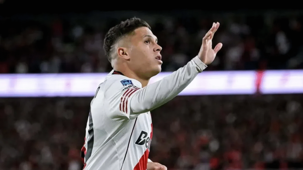 River rescindió el contrato de Juanfer Quintero