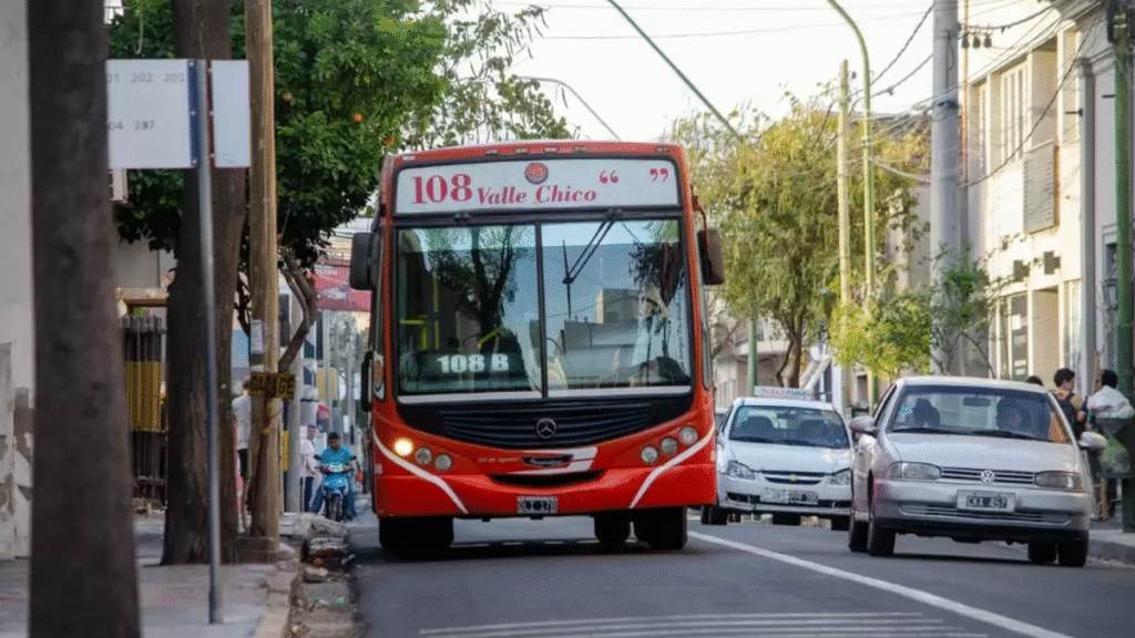 La UTA anunció un paro de colectivos por tiempo indeterminado desde este miércoles