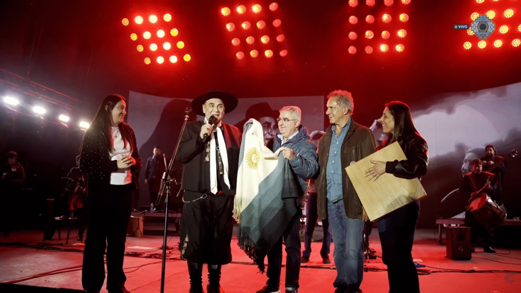 Daniel Scioli llegó a Catamarca para recorrer la Fiesta del Poncho
