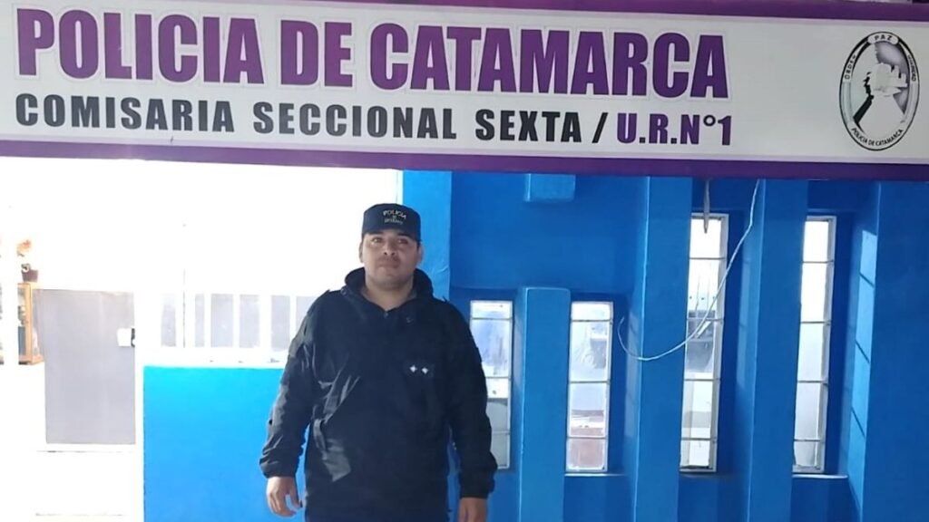 Un policía le salvó la vida a un bebé de 15 días tras una broncoaspiración