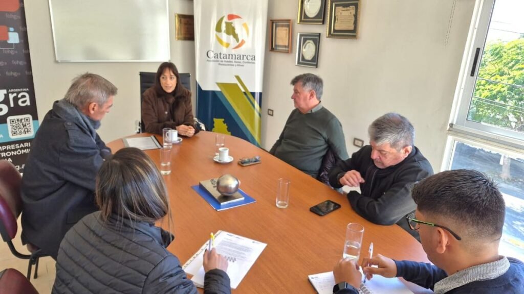 Avanzan en la creación de una metodología para fortalecer el Observatorio de Turismo Municipal