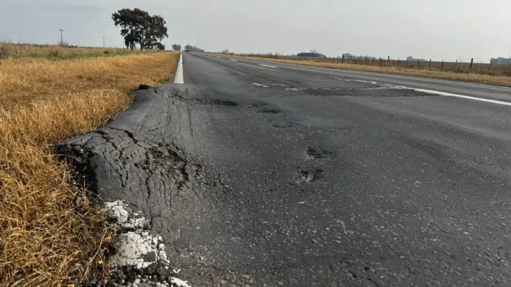 Alertan que se triplicaron las muertes en siniestros viales por el mal estado de las rutas