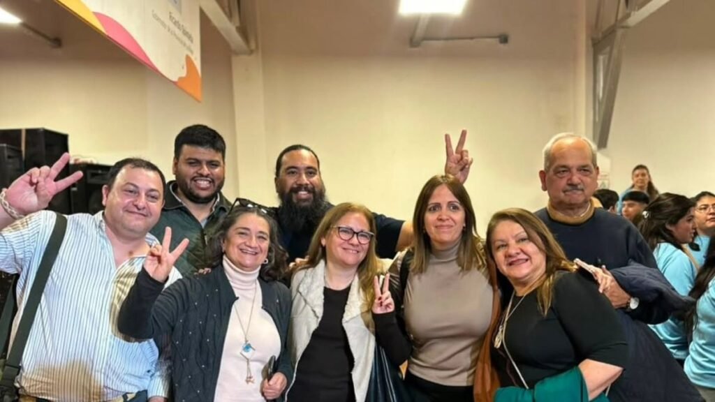 Lucía Corpacci y diputados del PJ acompañaron a Quintela y Máximo Kirchner en La Rioja Lucía Corpacci y diputados del PJ acompañaron a Quintela y Máximo Kirchner en La Rioja