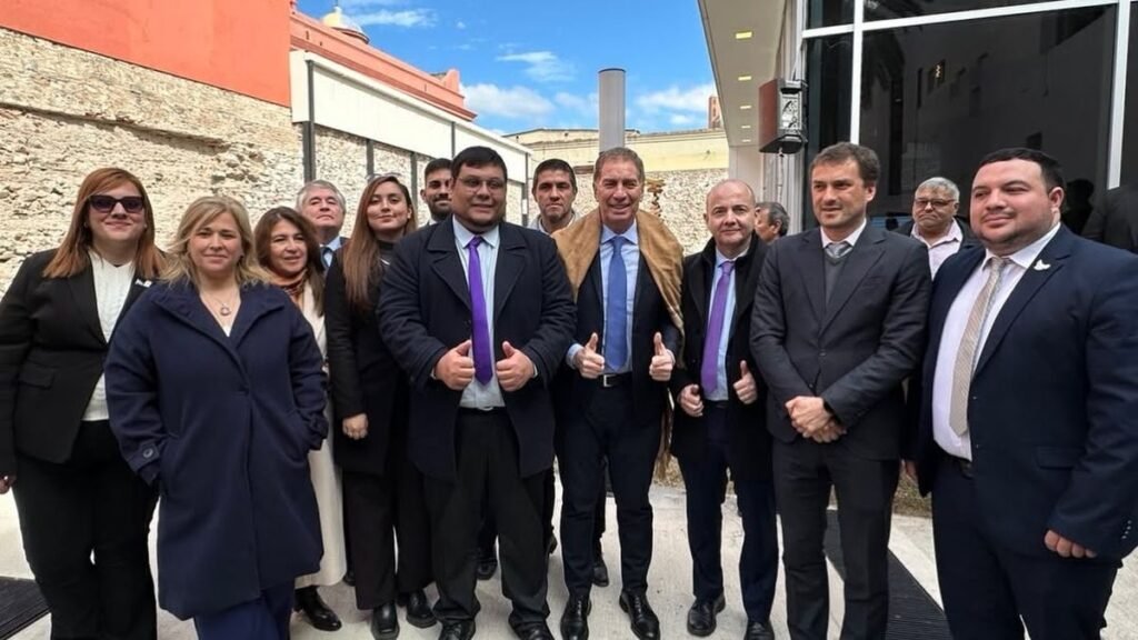 El bloque de LLA consiguió la foto
