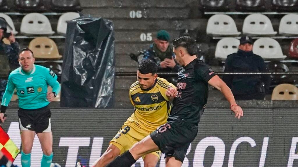 Boca reaccionó y logró  empatar ante Platense