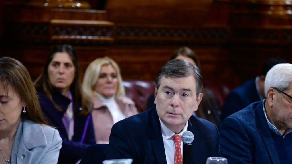 Gerardo Zamora criticó el “mal negocio” de gobernadores Gerardo Zamora criticó el “mal negocio” de gobernadores