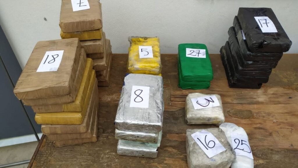 Condenaron a 19 expolicías por extorsionar a narcos