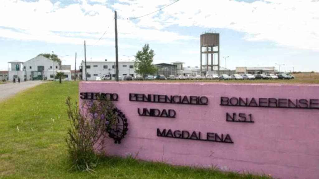 Detuvieron a 15 penitenciarios por torturas y abusos a presas en el Penal de Magdalena