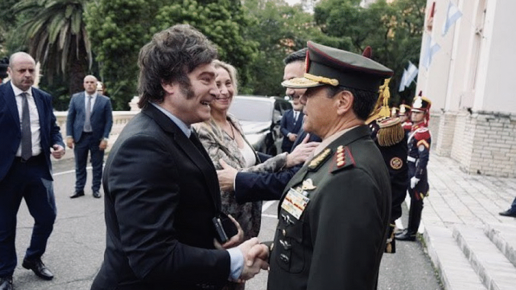 Duro informe sobre la situación de la Armada: “Los sueldos de miseria empujan a los mejores cuadros al retiro” Duro informe sobre la situación de la Armada: “Los sueldos de miseria empujan a los mejores cuadros al retiro”