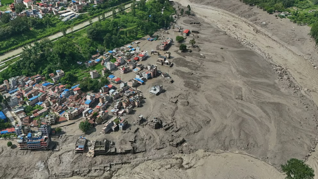 Inundaciones en Nepal: hay al menos 95 muertos y 384 personas desaparecidas