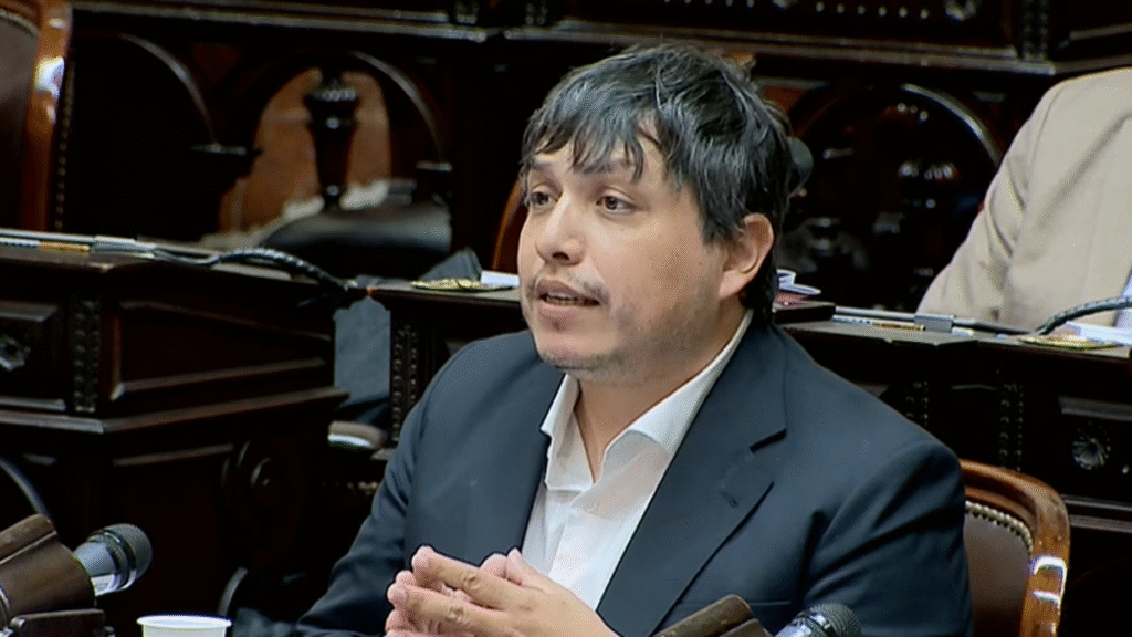 Nóblega: “Existe una alarmante situación por el endeudamiento de las familias”