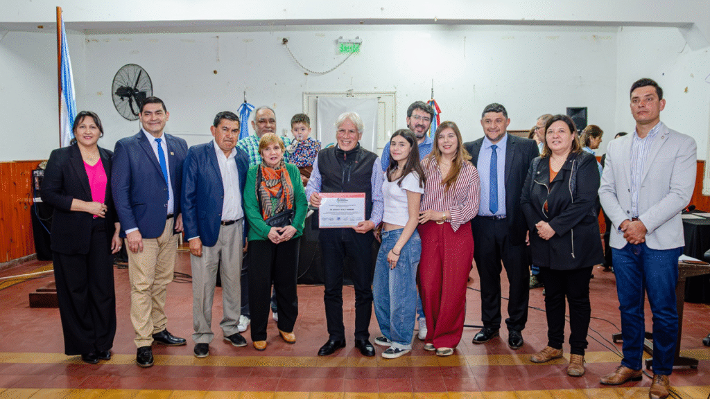 El Concejo Deliberante de Fray Mamerto Esquiú reconoció a personas e instituciones destacadas El Concejo Deliberante de Fray Mamerto Esquiú reconoció a personas e instituciones destacadas