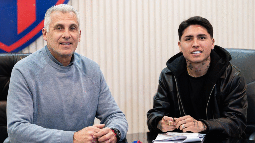 Facundo Farias es el nuevo refuerzo de San Lorenzo Facundo Farias es el nuevo refuerzo de San Lorenzo