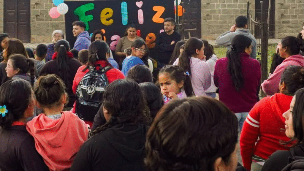 Ledesma recorrió Andalgalá y Belén con actividades por el Día de la Niñez