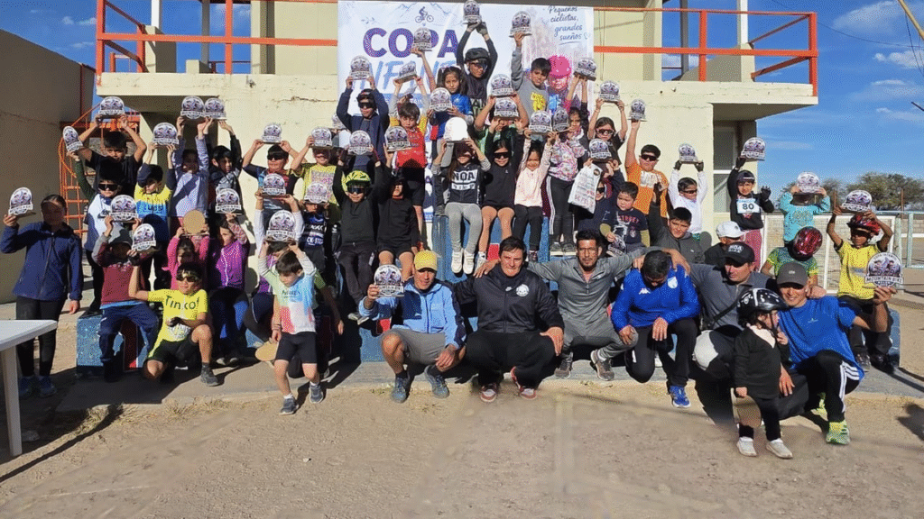 Belén vivió una fiesta deportiva con 70 jóvenes en la Copa Infantil de MTB Belén vivió una fiesta deportiva con 70 jóvenes en la Copa Infantil de MTB