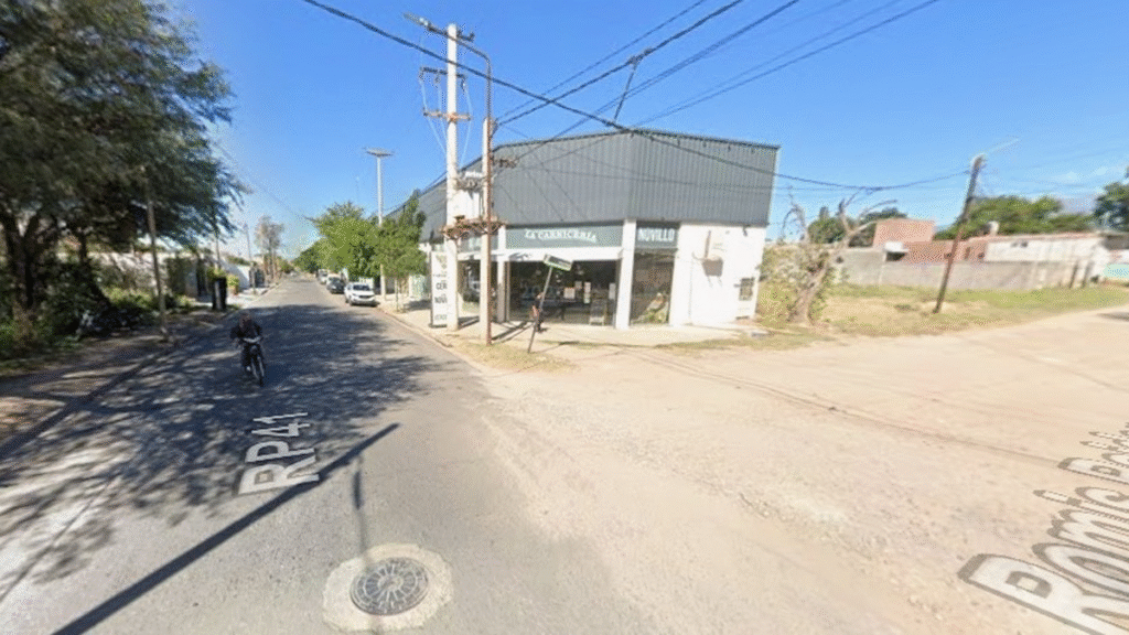 Otro “revientavidrieras” atacó un comercio de Valle Viejo y se llevó la caja registradora
