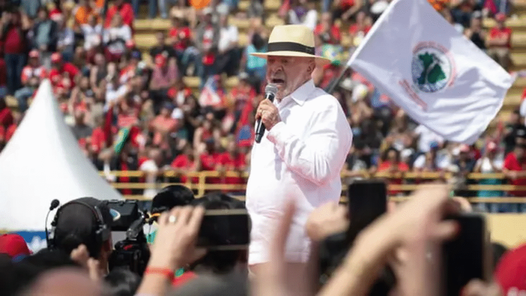 Lula da Silva lanzó su campaña en Brasil