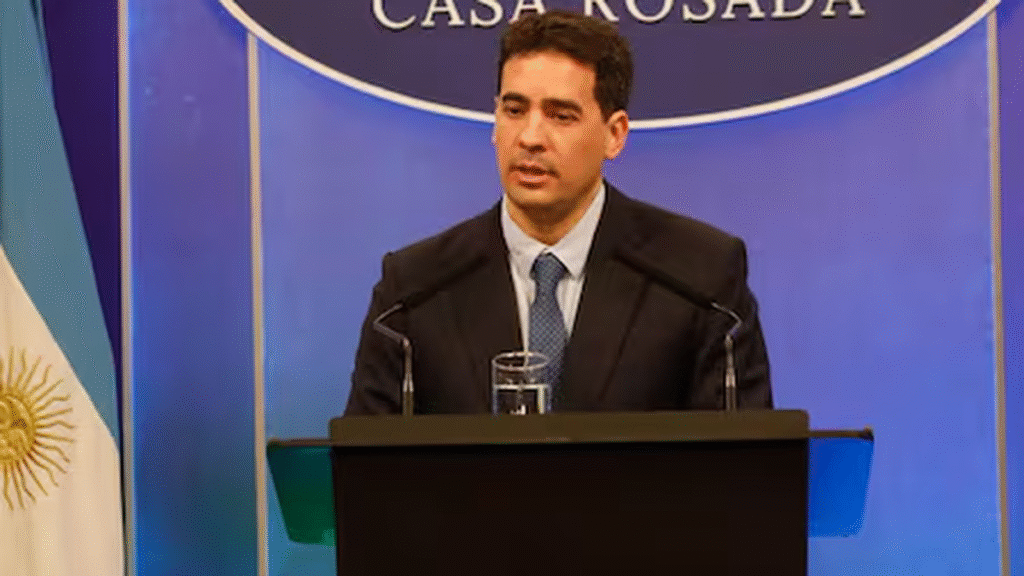 El Gobierno ratificó el rumbo económico y aseguró que la “motosierra no se apaga nunca”