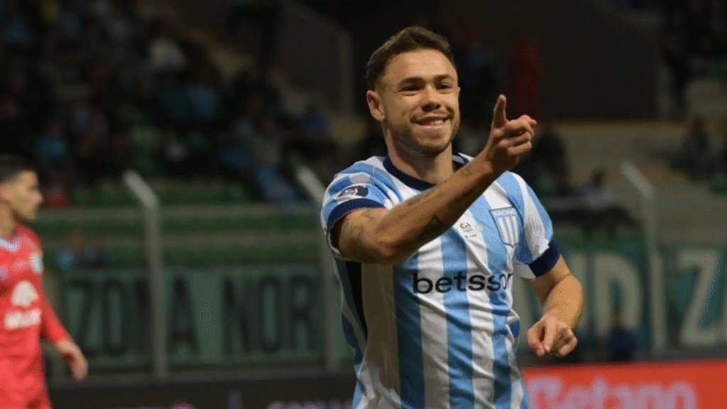 Racing venció a Belgrano y avanzó a cuartos