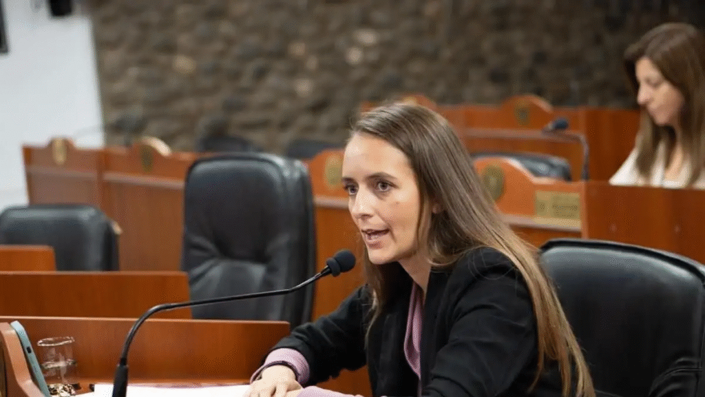 “Es alarmante”: Blas reclama por las tarifas de luz y espera el alivio del nuevo esquema de subsidios “Es alarmante”: Blas reclama por las tarifas de luz y espera el alivio del nuevo esquema de subsidios