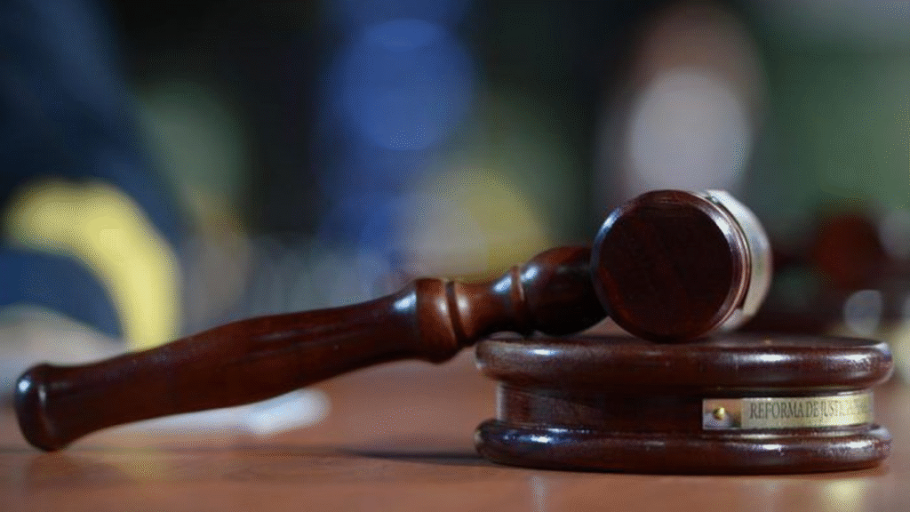 Confirmaron la detención de un hombre por agredir y encerrar a su pareja