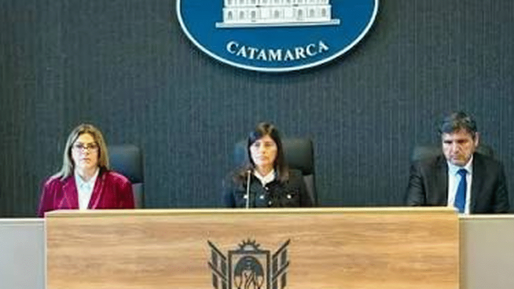 Un libro reconoció un fallo catamarqueño sobre juicio por jurados