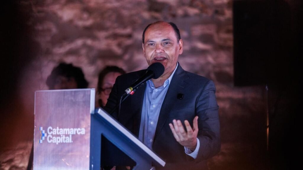 “La cultura no se construye en soledad, se construye con el aporte de todos”
