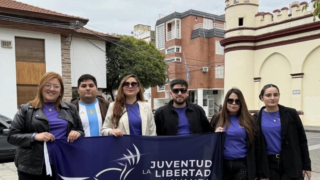 Los libertarios del Norte buscan afirmarse en  una estructura regional