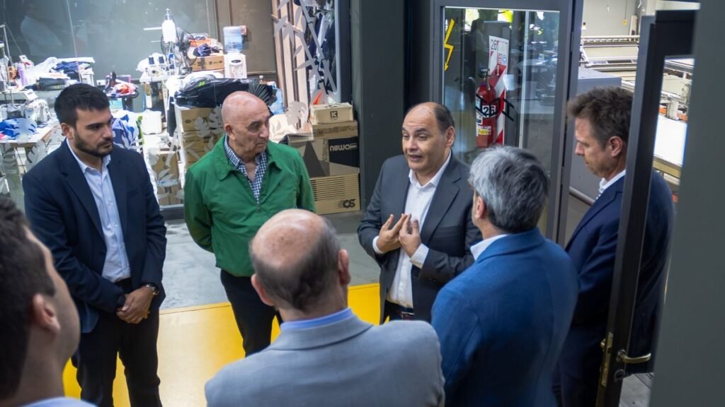 Saadi evaluó con la UIA cómo acompañar a la industria local
