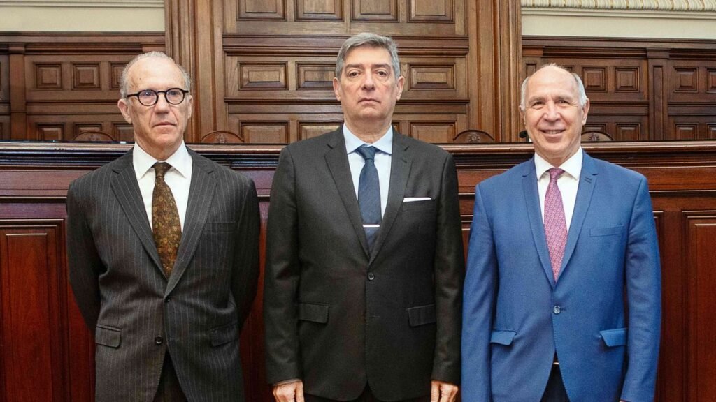 La Corte avaló el cobro de tasas en la boleta de los servicios