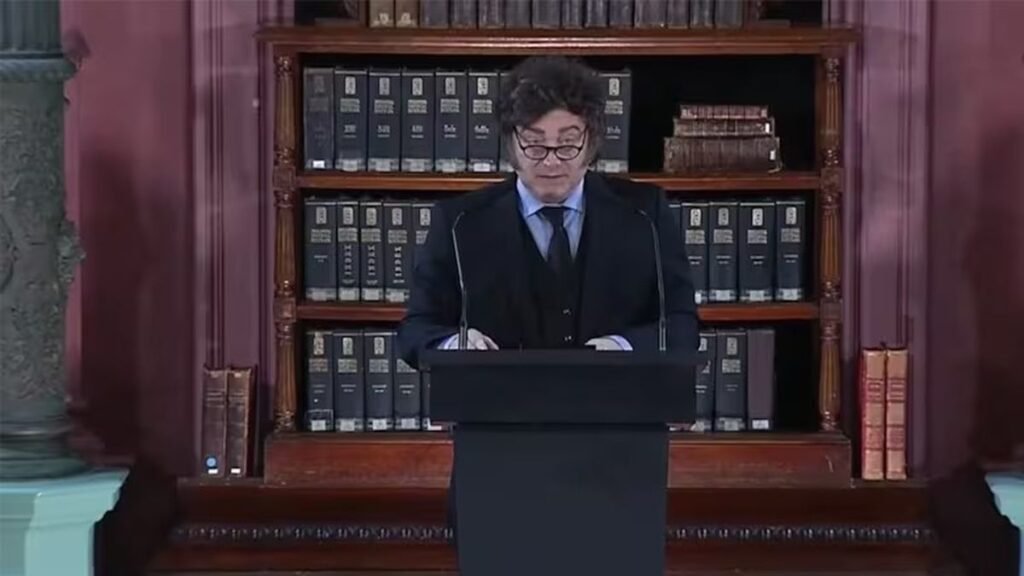 Milei agradeció a los docentes