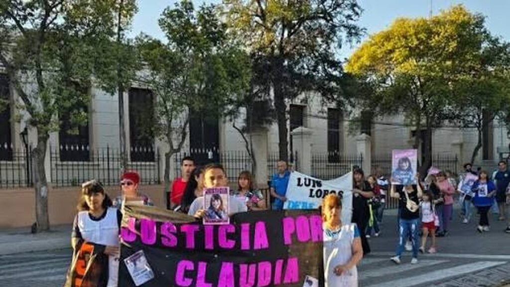 Marcha y pedido de justicia por Claudia Leguizamón