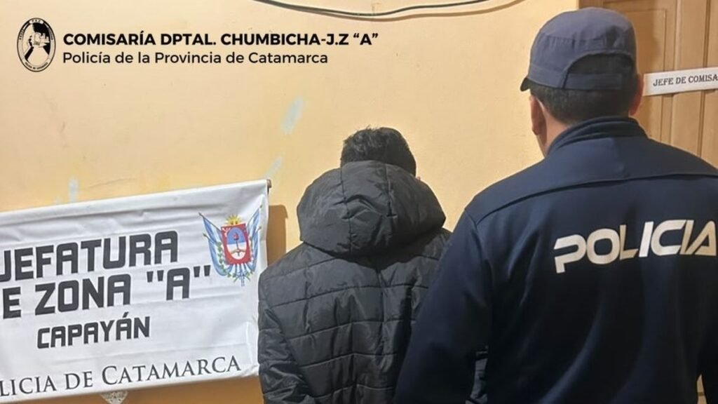 Embistió a un policía durante un control y terminó arrestado en Chumbicha