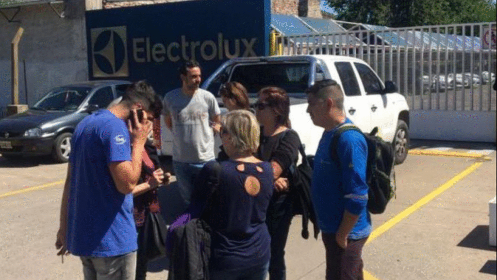 Cierra Electrolux en Rosario y peligran 200 puestos de trabajo