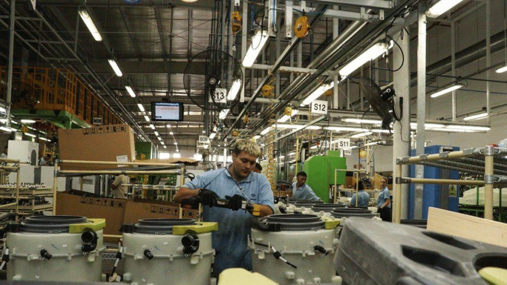 La industria atraviesa uno de sus peores momentos: se perdieron más de 97 mil empleos