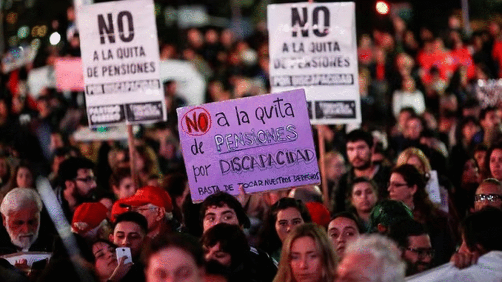 Milei y Caputo buscan eliminar el Nomenclador Nacional de Discapacidad