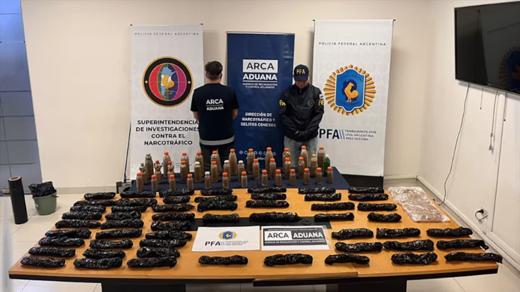 Incautan 52 kilos de éxtasis que venían de Bélgica