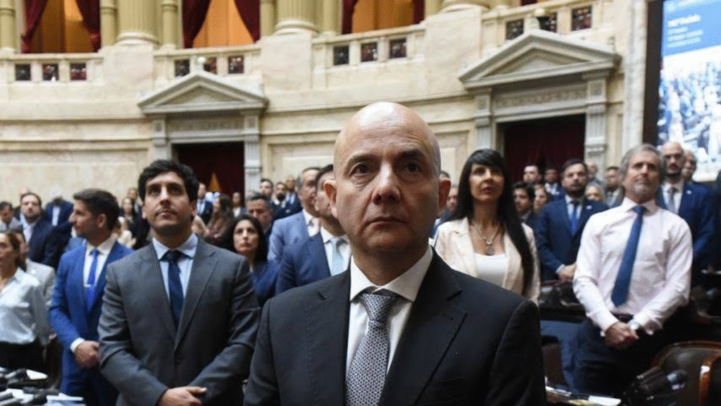 Críticas de LLA al oficialismo